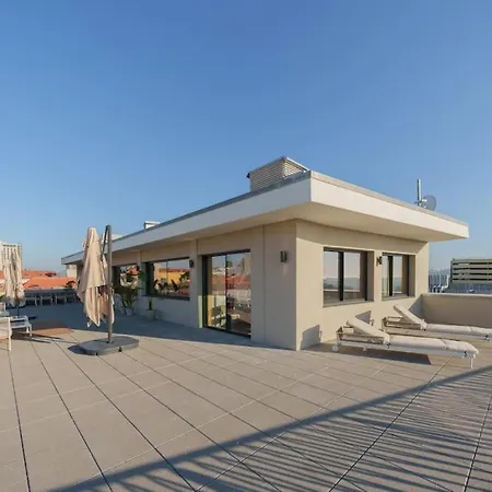 Sinta O Firmeza Coworking & Flat 4.4 *